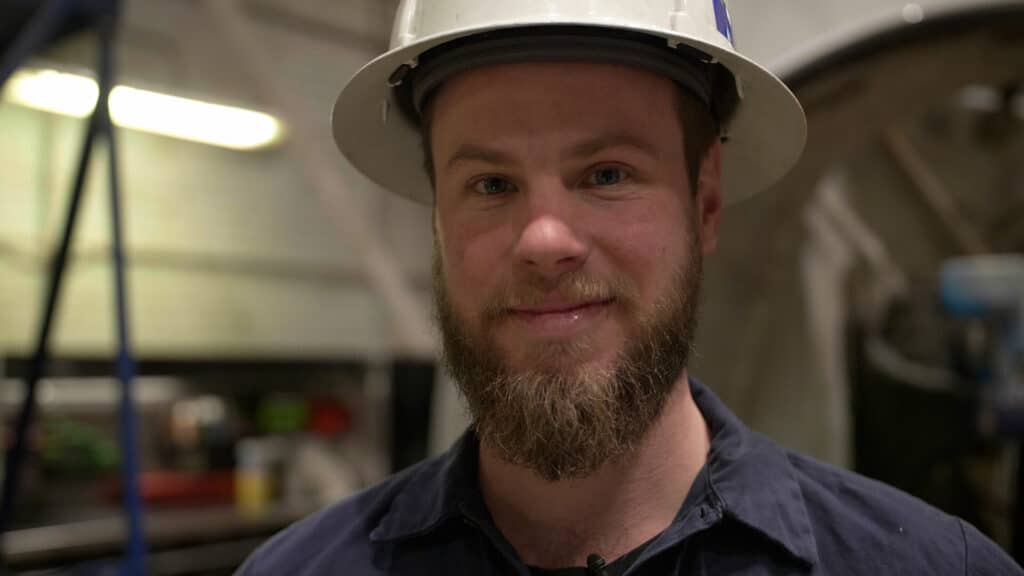 This Super STEM Saturday video is powered by National Grid! Join us as we explore what life is like for a fleet technician, followed by a super cool activity where Mr. Dan teaches us how to build our very own flashlight!
