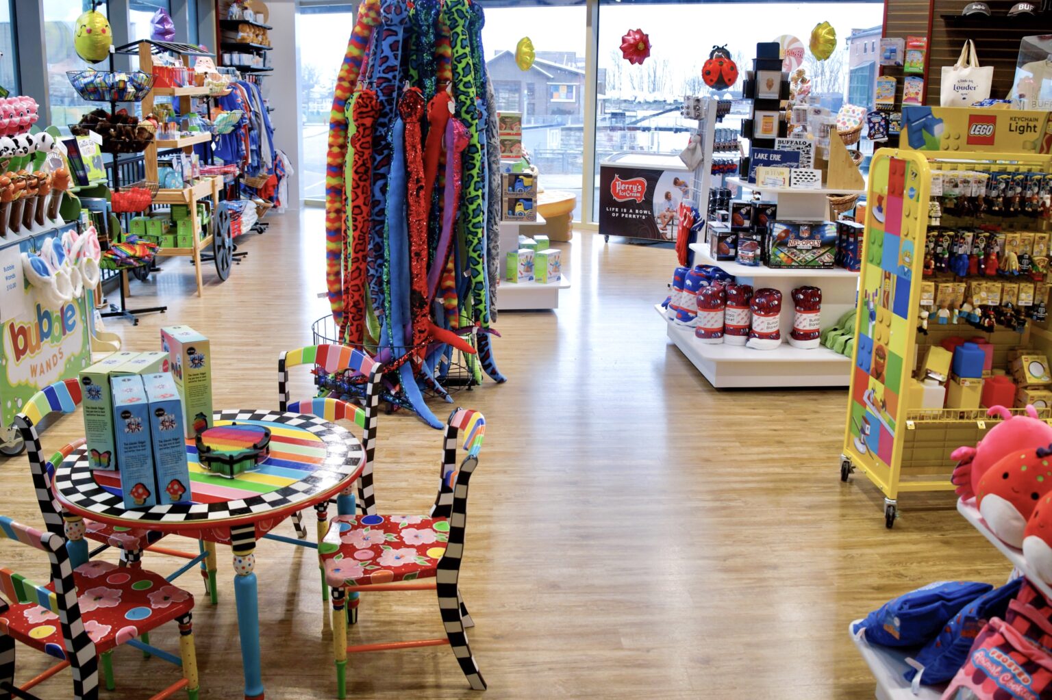 Gift Shop - Explore & More